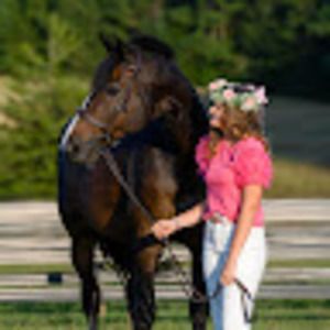 Meet your Posher, Ella cate